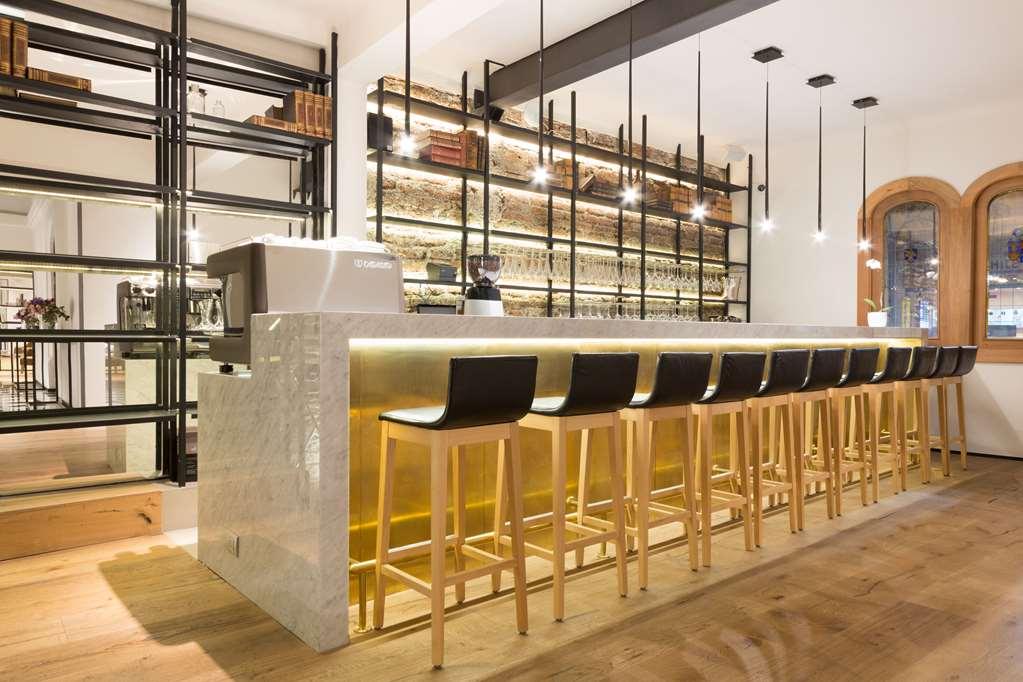 Hotel Magnolia Santiago Servis gambar The bar at the restaurant